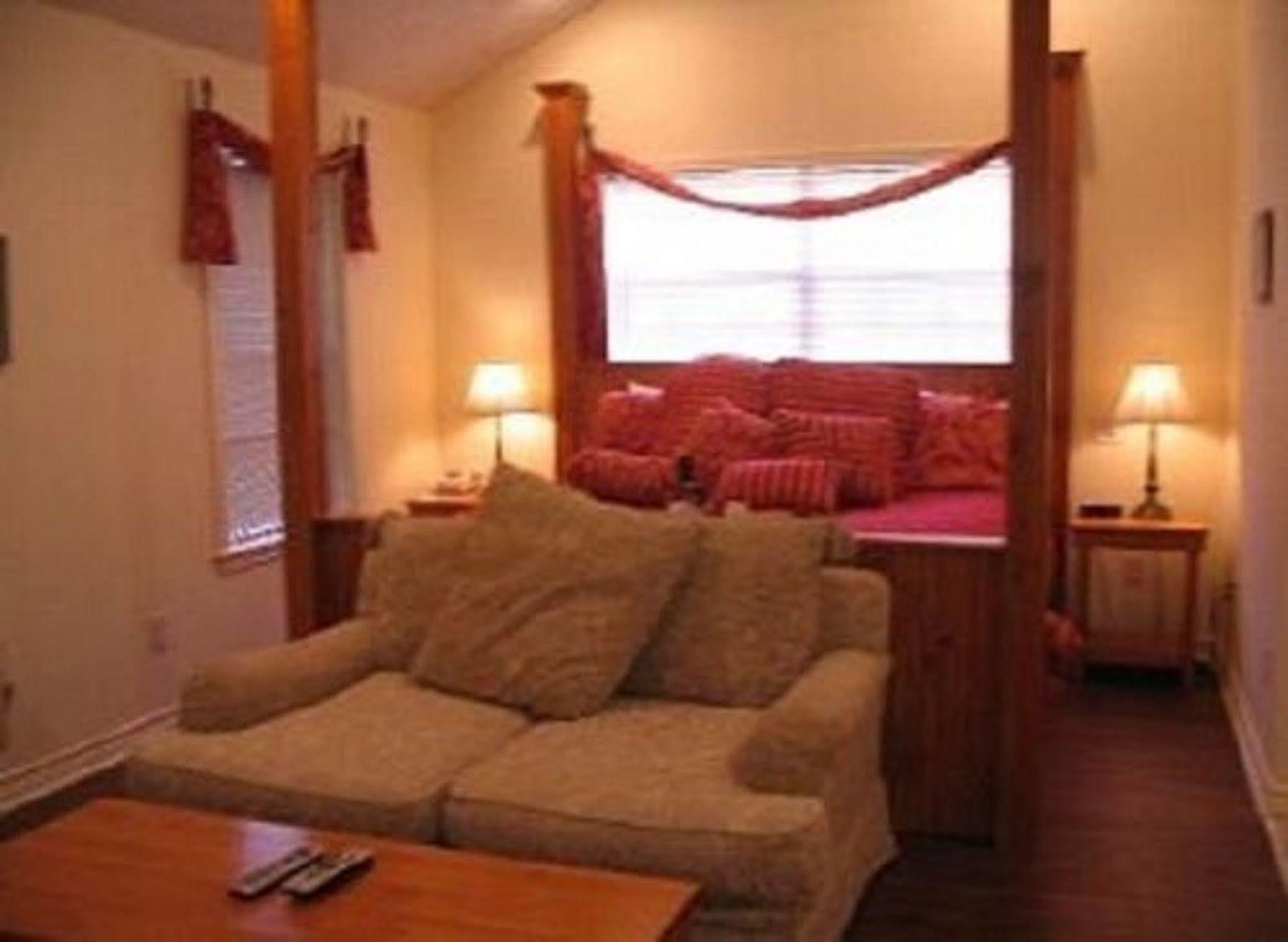 Pine Creek Country Inn Nacogdoches Zewnętrze zdjęcie
